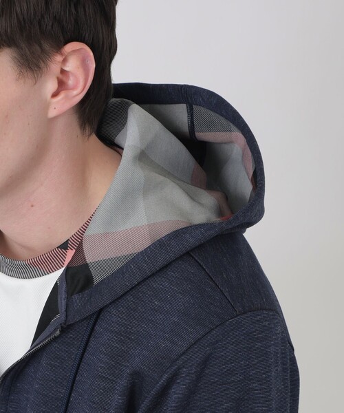 BLACK LABEL CRESTBRIDGE（ブラックレーベル・クレストブリッジ）の「メランジラミーバックチェックパーカー（パーカー・メンズ・ライトグレー・XL/L/M）」の13枚目の写真