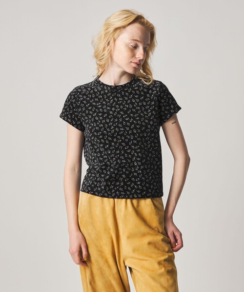 Steven Alan（スティーブンアラン）の「＜Steven Alan＞フラワー ベロア Tシャツ（Tシャツ/カットソー・レディース・ワインレッド/ブラック・FREE）」の2枚目の写真