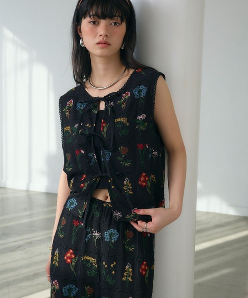 花刺繍2WAYベスト（ベスト）｜ELLEgirl（エルガール）のファッション