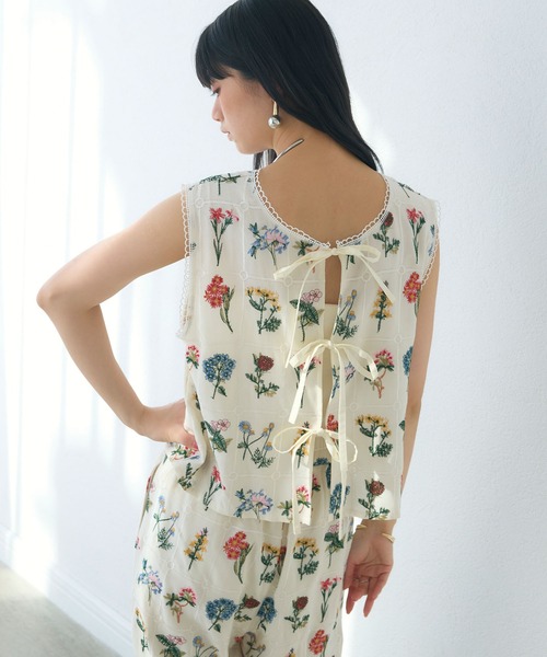 ELLEgirl（エルガール）の「花刺繍2WAYベスト（ベスト）」 - WEAR