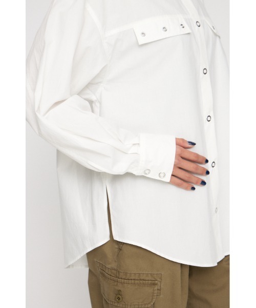 LAGUA GEM(ラグアジェム)の「RING BUTTON OVER シャツ(シャツ/ブラウス・レディース・ライトイエロー/ホワイト/ベージュ・FREE)」の21枚目の写真