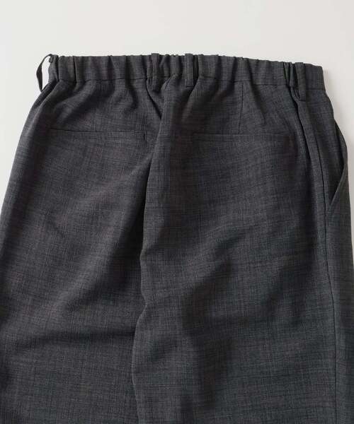 JOURNAL STANDARD relume(ジャーナルスタンダード レリューム)の「テックキャンバス オーバル イージーパンツ(セットアップ対応可能)(スラックス・メンズ・ブラウン系その他/アイボリー/ブラック・SMALL/MEDIUM/LARGE)」の20枚目の写真