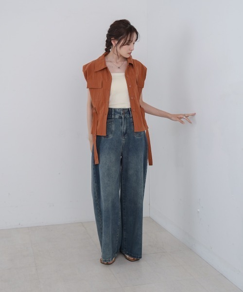 Bab(バブ)の「肩パット入りベストトップス(シャツ/ブラウス・レディース・ブラック/テラコッタ・MEDIUM)」の15枚目の写真