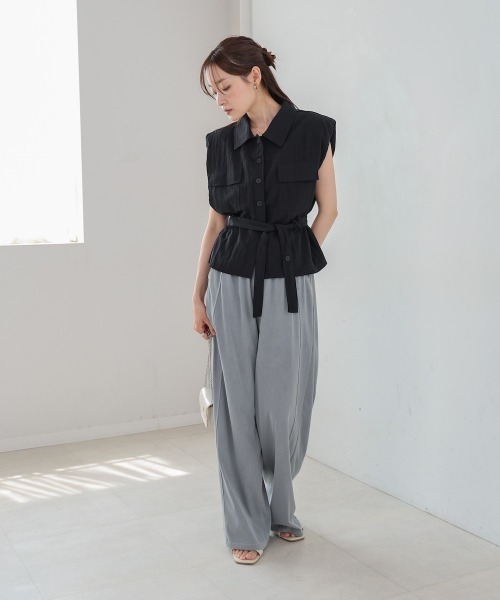 Bab(バブ)の「肩パット入りベストトップス(シャツ/ブラウス・レディース・ブラック/テラコッタ・MEDIUM)」の10枚目の写真