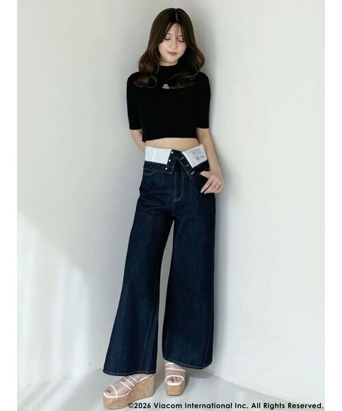 MERCURYDUO(マーキュリーデュオ)の「【EMILY IN PARISコラボ】2WAYハイウエストワイドデニムパンツ(その他パンツ・レディース・インディゴブルー/ブルー・MEDIUM/SMALL)」の19枚目の写真
