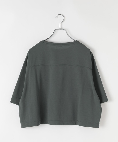 LEPSIM(レプシィム)の「《スグッカワ》ショートワイドT 639429(Tシャツ/カットソー・レディース・ブラック/アイボリー/チャコールグレー/レッド/グリーン・FREE)」の6枚目の写真