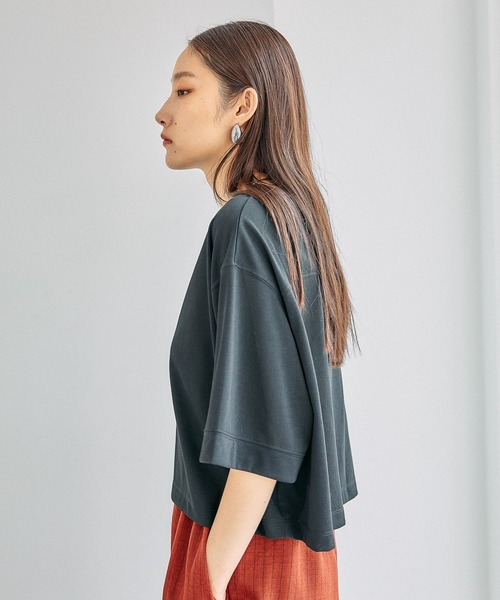 LEPSIM(レプシィム)の「《スグッカワ》ショートワイドT 639429(Tシャツ/カットソー・レディース・ブラック/アイボリー/チャコールグレー/レッド/グリーン・FREE)」の18枚目の写真