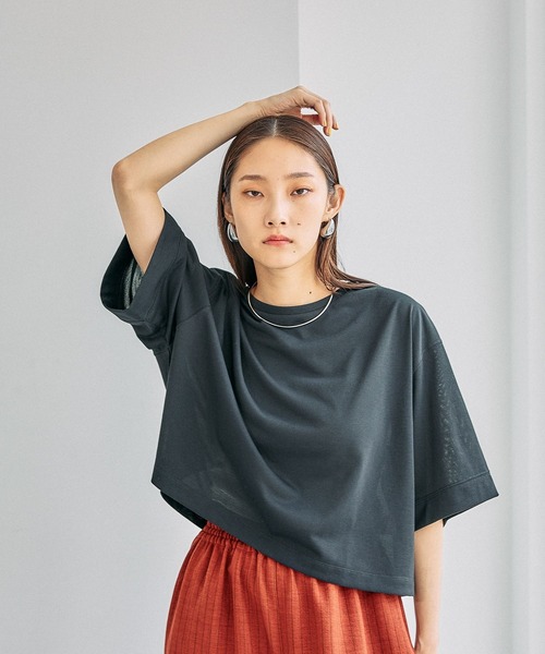 LEPSIM(レプシィム)の「《スグッカワ》ショートワイドT 639429(Tシャツ/カットソー・レディース・ブラック/アイボリー/チャコールグレー/レッド/グリーン・FREE)」の19枚目の写真