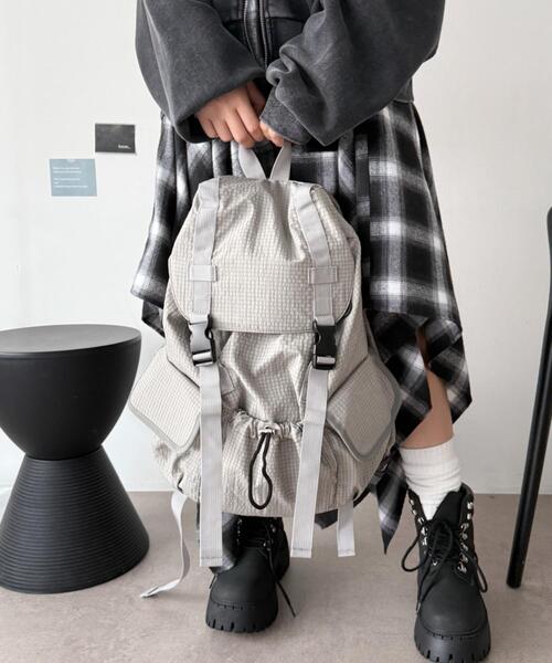WEGO(ウィゴー)の「WEGO/【26年春夏新作】3ポケットフラップリュック(バックパック/リュック・レディース・ブラック/その他2/その他1・FREE)」の17枚目の写真