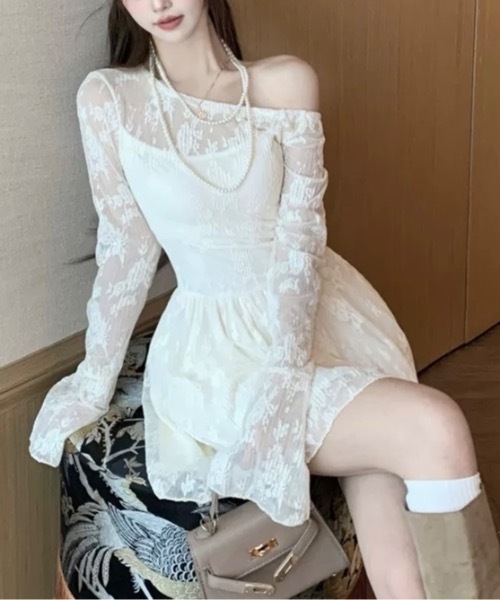 Alvia(アルビア)の「オフショルダーレースワンピース(ワンピース・レディース・アイボリー・M)」の7枚目の写真