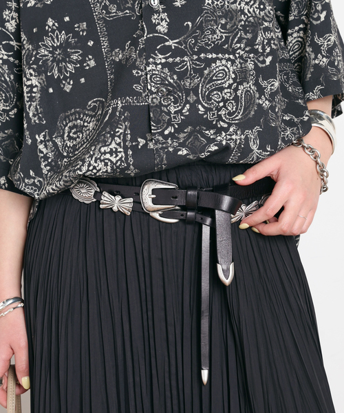 Puntovita(プントヴィータ)の「【PUNTOVITA/プントヴィータ】CONCHO LEATHER SKINY BELT(ベルト・レディース・ブラック・80)」の3枚目の写真