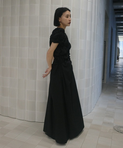 BUMPY GATHER FLARE DRESS（ワンピース）｜Ameri（アメリ）の