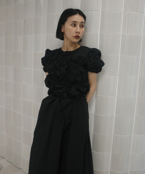BUMPY GATHER FLARE DRESS（ワンピース）｜Ameri（アメリ）の