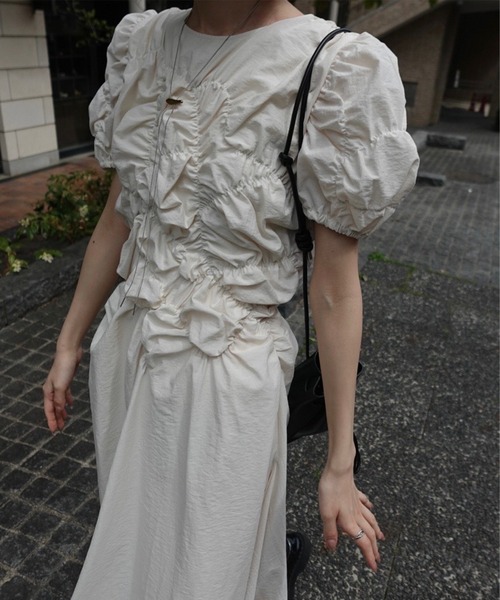 BUMPY GATHER FLARE DRESS（ワンピース）｜Ameri（アメリ）の