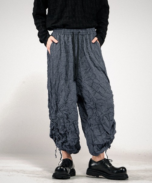 NO ID.(ノーアイディ)の「【NO ID.】Washer Wide Pants / ワッシャー ワイド パンツ(その他パンツ・メンズ・ブラック/ブルーグレー・2/1)」の22枚目の写真
