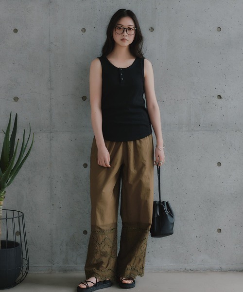 slattgir（スラットジール）の「高身長　ヘンリーネックワッフルタンクトップ（トールサイズ）Essenave（Tシャツ/カットソー・レディース・杢グレー/ブラウン・TM/TL/TLL）」の22枚目の写真
