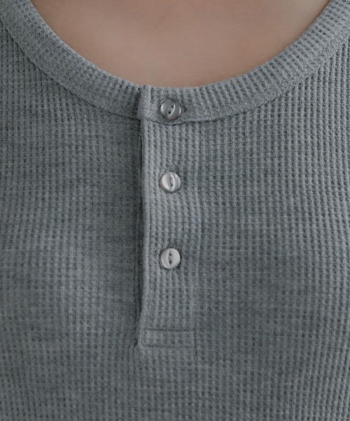 slattgir（スラットジール）の「高身長　ヘンリーネックワッフルタンクトップ（トールサイズ）Essenave（Tシャツ/カットソー・レディース・杢グレー/ブラウン・TM/TL/TLL）」の5枚目の写真