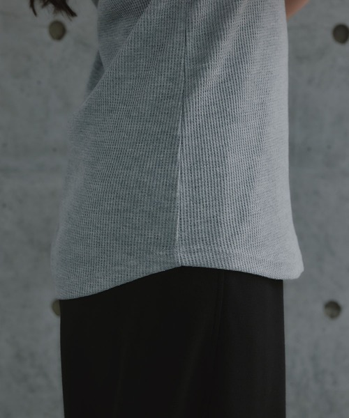 slattgir（スラットジール）の「高身長　ヘンリーネックワッフルタンクトップ（トールサイズ）Essenave（Tシャツ/カットソー・レディース・杢グレー/ブラウン・TM/TL/TLL）」の4枚目の写真