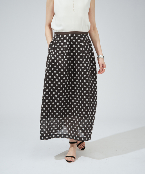VERMEIL par iena（ヴェルメイユパーイエナ）の「ドットコクーンスカート（スカート・レディース・ブラウン/ネイビー・38/36）」の8枚目の写真