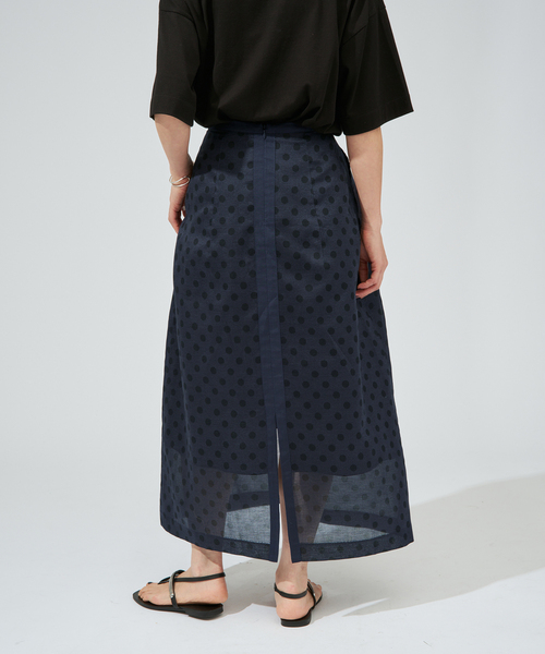 VERMEIL par iena（ヴェルメイユパーイエナ）の「ドットコクーンスカート（スカート・レディース・ブラウン/ネイビー・38/36）」の16枚目の写真