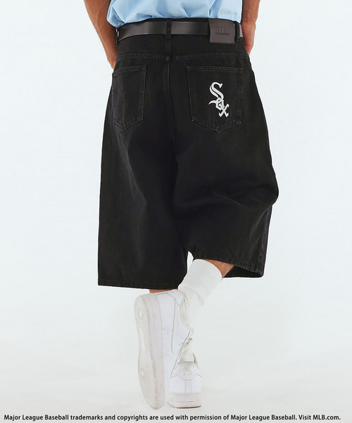 BACK TO THE FIELD(バック トゥー ザ フィールド)の「【MLB】Baggy Jean Shorts(デニムパンツ・メンズ・インディゴブルー/ブルー/ブラック・MEDIUM/LARGE/XL)」の2枚目の写真