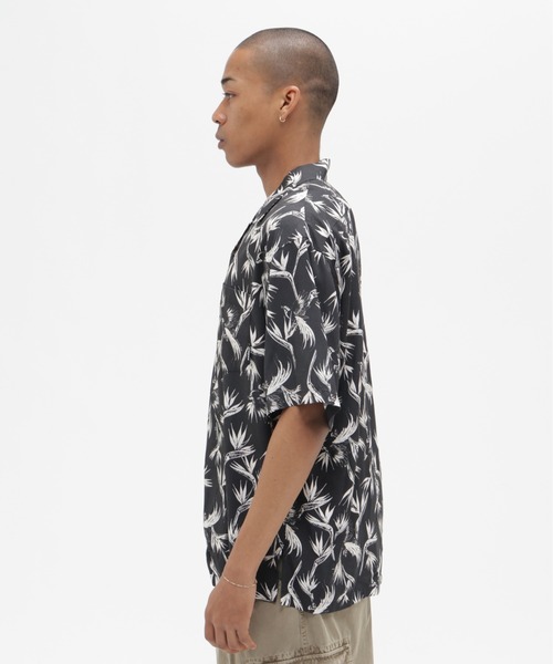 AVIREX(アヴィレックス)の「ALOHA SHIRT "BIRD OF PARADISE FLOWER" / アロハシャツ ”極楽鳥花” / AVIREX / アヴィレックス(シャツ/ブラウス・メンズ・サックスブルー/ブラック・MEDIUM/XX-LARGE/X-LARGE/LARGE)」の5枚目の写真