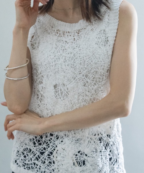 lodie(ロディ)の「透かし編みニット(ベスト・レディース・ベージュ/オフホワイト・FREE)」の19枚目の写真