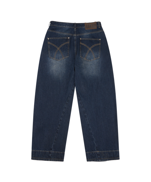 AAKAM（アーカム）の「AKM Curved Denim Pants (Blue)（デニムパンツ・レディース・その他・1/2）」の3枚目の写真
