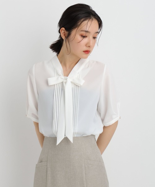 Andemiu(アンデミュウ)の「【前後2WAY】タックスリーブボウタイブラウス665519(シャツ/ブラウス・レディース・ネイビー/グレー/オフホワイト/オレンジ・FREE)」の7枚目の写真