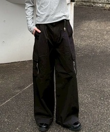 CS（シーエス）の「【CS】two tuck nylon cargo trousers / 【シーエス】ツータックナイロンカーゴトラウザーズ（カーゴパンツ）」