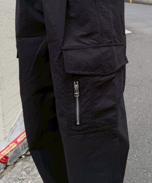 CS(シーエス)の「【CS】two tuck nylon cargo trousers / 【シーエス】ツータックナイロンカーゴトラウザーズ<着用動画あり>(カーゴパンツ・メンズ・ブラック・02/01)」の11枚目の写真