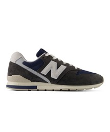996
