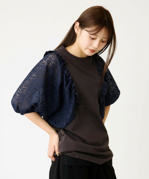 AVIE（アビィ）の「レ―スボリュームスリーブデザインTEE（Tシャツ/カットソー・レディース・チャコールグレー/ブラック・38）」の5枚目の写真