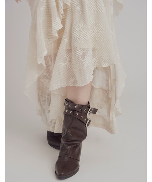 mellowneon（メロウネオン）の「アシンメトリーフリルレーススカート（スカート・レディース・アイボリー/ブラック・SMALL/MEDIUM）」の4枚目の写真