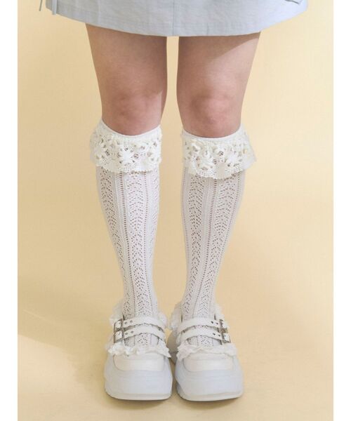 merry jenny(メリージェニー)の「靴下屋×merry jenny flower lace knit sock(ソックス/靴下・レディース・ベージュ/ブルー/オフホワイト・FREE)」の9枚目の写真