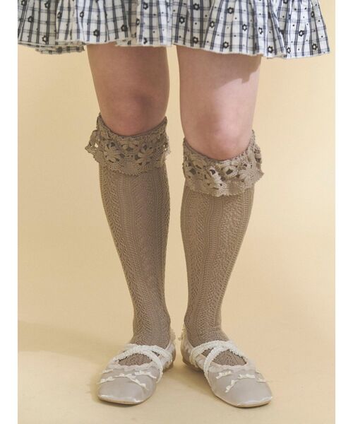 merry jenny(メリージェニー)の「靴下屋×merry jenny flower lace knit sock(ソックス/靴下・レディース・ベージュ/ブルー/オフホワイト・FREE)」の11枚目の写真