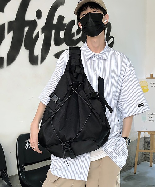 SBG(エスビー)の「SBG ナイロン スリングバッグ(ボディバッグ/ウエストポーチ・メンズ・ブラック・FREE)」の9枚目の写真