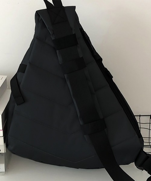 SBG(エスビー)の「SBG ナイロン スリングバッグ(ボディバッグ/ウエストポーチ・メンズ・ブラック・FREE)」の8枚目の写真