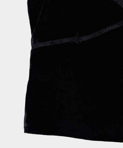 tanakadaisuke(タナカダイスケ)の「【tanakadaisuke/タナカダイスケ】flower lace black velour camisole tops/フラワーレースブラックベロアキャミソールトップス(キャミソール・レディース・ブラック・FREE)」の4枚目の写真