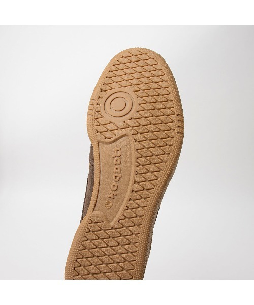 Reebok(リーボック)の「クラブシー リベンジ ヴィンテージ / CLUB C REVENGE VINTAGE(スニーカー・メンズ・ブラウン/グリーン・22.5cm/23.0cm/23.5cm/24.5cm/24.0cm/25.0cm/25.5cm/26.0cm/26.5cm/27.0cm/27.5cm/28.0cm/28.5cm/29.0cm/30.0cm/31cm)」の7枚目の写真