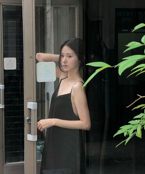 MIND BRIDGE WOMEN（マインドブリッジウーマン）の「[W]Vネックブラックスリーブレスロングワンピース（ワンピース・レディース・ブラック・55/66）」の14枚目の写真