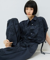 UJOH（ウジョー）の「【UJOH/ウジョー】《STUDIOUS別注》 FLOWER LACE GATHER SLEEVE SHIRT/フラワーレースギャザースリーブシャツ（シャツ/ブラウス）」