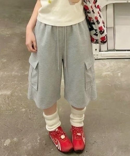 LAMPOON(ランプーン)の「スエットカーゴハーフパンツ(カーゴパンツ・レディース・グレー/ブラック・SMALL/MEDIUM/LARGE)」の7枚目の写真