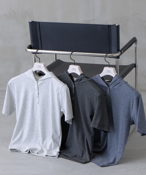COLONY 2139（コロニートゥーワンスリーナイン）の「【WEB限定】ボーダーフーディー半袖ヘンリーネックトップス（Tシャツ/カットソー・レディース・ネイビー/ブラック/ライトグレー・FREE）」の11枚目の写真