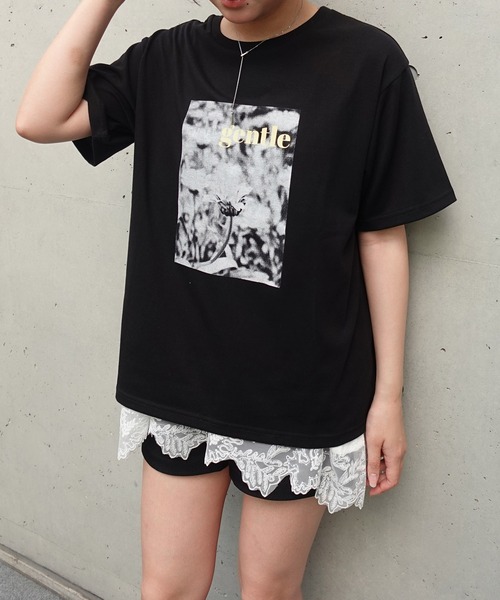 SOELA(ソエラ)の「フラワーフォトTシャツ(Tシャツ/カットソー・レディース・オフホワイト/ブラック/チャコールグレー・FREE)」の13枚目の写真