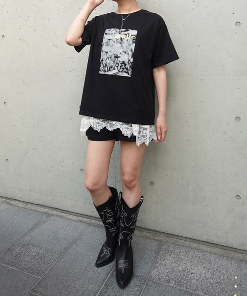 SOELA(ソエラ)の「フラワーフォトTシャツ(Tシャツ/カットソー・レディース・オフホワイト/ブラック/チャコールグレー・FREE)」の17枚目の写真