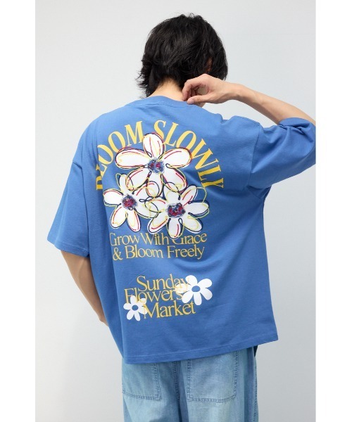 RODEO CROWNS WIDE BOWL(ロデオクラウンズワイドボウル)の「ARTフラワーTシャツ(Tシャツ/カットソー・メンズ・ブラック/ダークブルー/ホワイト・LARGE/MEDIUM)」の3枚目の写真