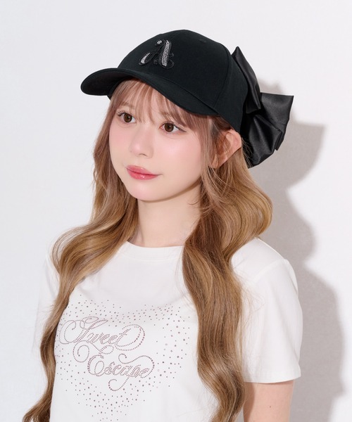 apres jour(アプレジュール)の「ラインストーンロゴバックリボンキャップ(キャップ・レディース・ブラック/ピンク・フリー)」の3枚目の写真