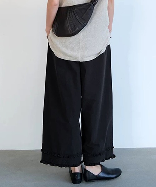 Doux Belle（ドゥーベル）の「裾フリルコットンワイドパンツ（その他パンツ・レディース・ホワイト/ブラック・MEDIUM/LARGE/X-LARGE）」の9枚目の写真