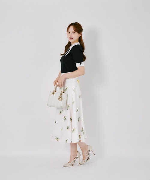 tocco closet(トッコ クローゼット)の「バックレースアップスズランブーケプリントスカート(スカート・レディース・グレイッシュブルー/イエロー・M)」の14枚目の写真